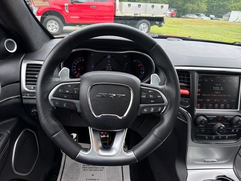 Used 2015 Jeep Grand Cherokee SRT AWD/4WD image 15