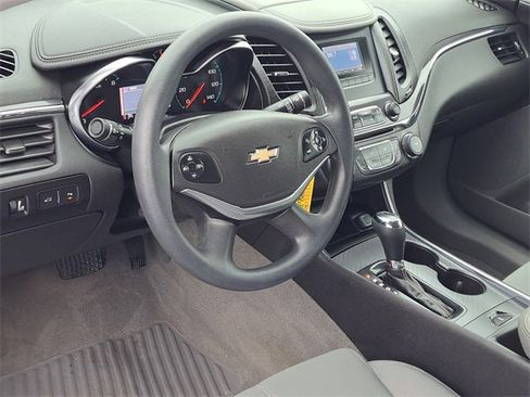 Used 2014 Chevrolet Impala LS w/ LS Convenience Package image 10