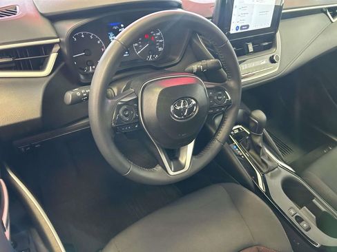 Used 2025 Toyota Corolla SE FWD image 13