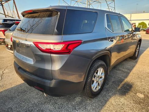 Used 2019 Chevrolet Traverse LS FWD image 10