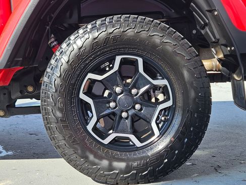 Used 2020 Jeep Gladiator Rubicon image 29
