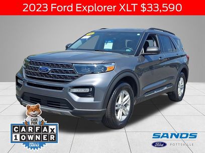 Certified 2023 Ford Explorer XLT w/ Equipment Group 202A