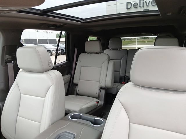 Certified 2022 Chevrolet Tahoe LT w/ LT Signature Package AWD/4WD image 15