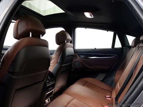 Used 2018 BMW X6 w/ Sports Activity Package image 14
