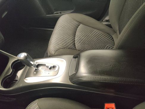 Used 2020 Dodge Journey SE FWD image 26