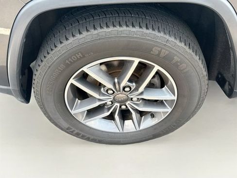 Used 2019 Jeep Grand Cherokee Limited AWD/4WD image 28