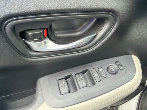 Used 2024 Honda HR-V LX image 15