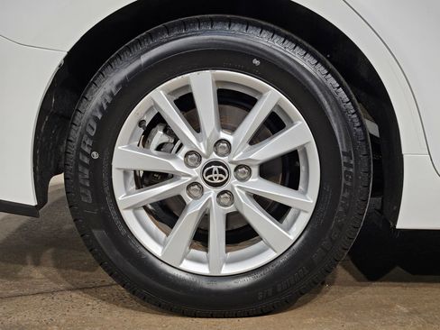 Certified 2025 Toyota Camry LE FWD image 17