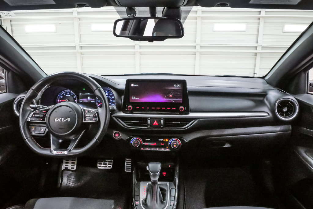 Used 2022 Kia Forte GT w/ GT Technology Package FWD image 15