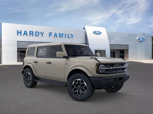 New 2026 Ford Bronco Outer Banks AWD/4WD image 7