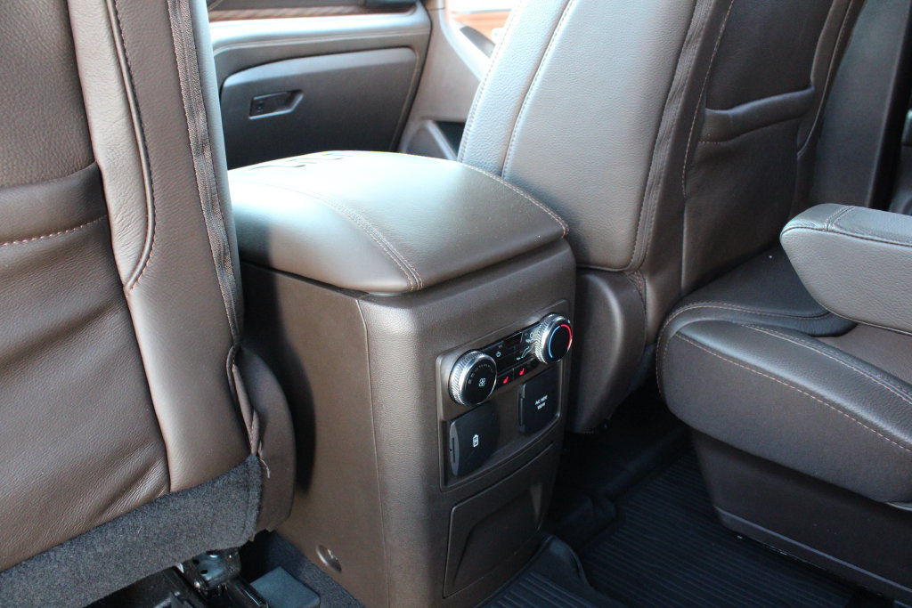 Used 2022 Ford Explorer King Ranch w/ Premium Technology Package RWD image 24