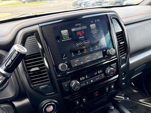 Used 2024 Nissan Titan PRO-4X w/ Pro-4x Convenience Package AWD/4WD image 16