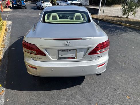 Used 2010 Lexus IS 250C image 8