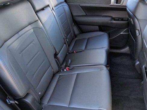 Certified 2025 Hyundai Santa Fe Limited image 22