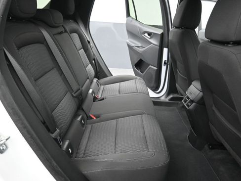 Used 2025 Chevrolet Equinox LT image 10