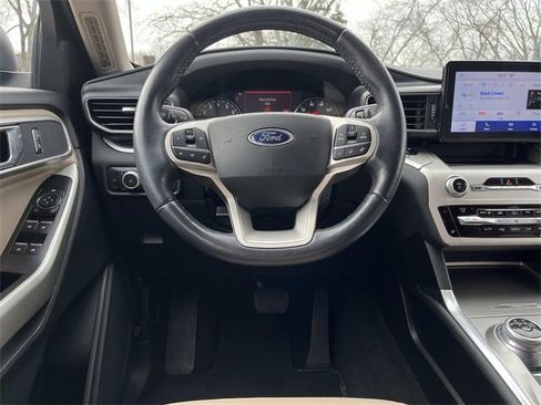 Used 2020 Ford Explorer XLT w/ Equipment Group 202A image 14
