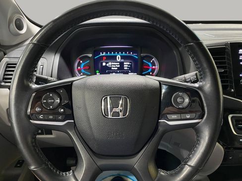 Used 2021 Honda Pilot Touring image 13