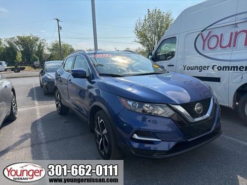 Certified 2022 Nissan Rogue Sport SL AWD/4WD image 1