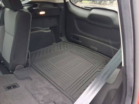 Used 2019 Ford Escape SE FWD image 27