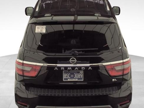 Used 2024 Nissan Armada SL w/ Captain's Chairs Package image 7