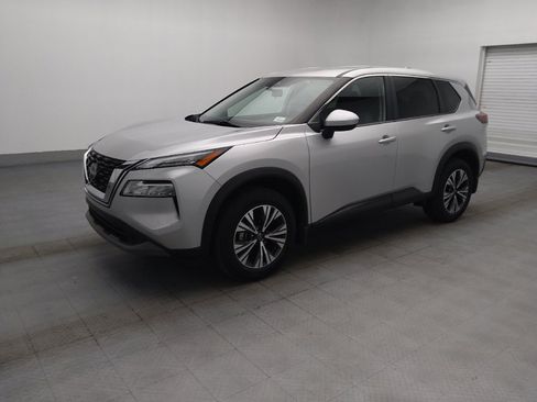 Used 2023 Nissan Rogue SV FWD image 2