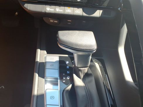 Used 2026 Hyundai Elantra Hybrid FWD image 27