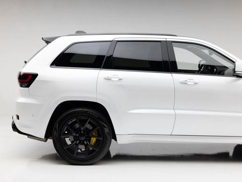 Used 2020 Jeep Grand Cherokee Trackhawk AWD/4WD image 21