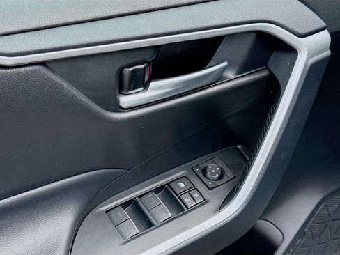 Used 2024 Toyota RAV4 XLE w/ Convenience Package image 23