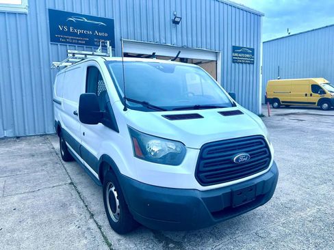 Used 2016 Ford Transit 250 130 Low Roof image 8