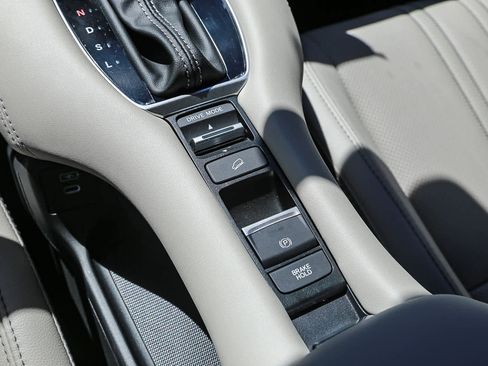 New 2026 Honda HR-V EX-L image 24