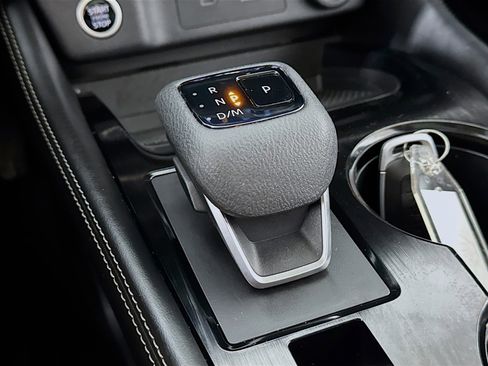 Used 2023 Nissan Rogue SL w/ SL Premium Package image 20