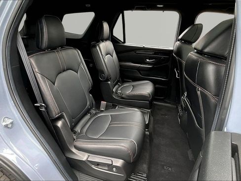Used 2024 Honda Pilot TrailSport image 25