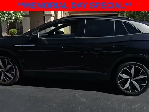 Used 2023 Volkswagen ID.4 Pro S AWD/4WD image 9