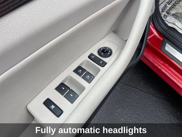 Used 2019 Hyundai Sonata Limited w/ Ultimate Package 04 FWD image 13
