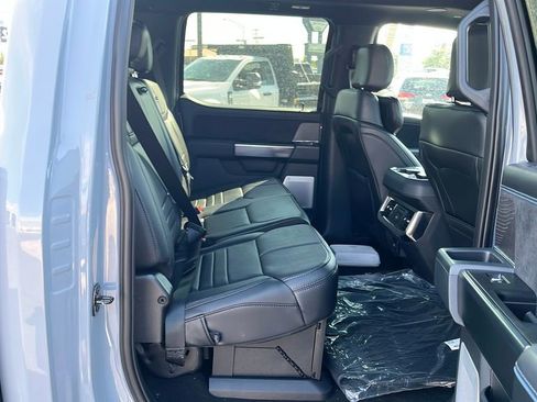 Used 2025 Ford F350 Platinum image 37