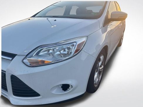 Used 2014 Ford Focus SE image 2