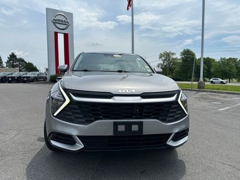 Used 2023 Kia Sportage LX AWD/4WD image 9