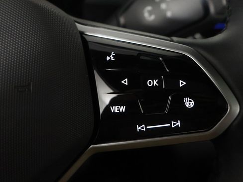 Used 2024 Volkswagen ID.4 Pro S image 39