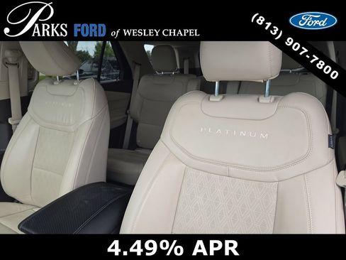Certified 2024 Ford Explorer Platinum w/ Technology Package AWD/4WD image 21
