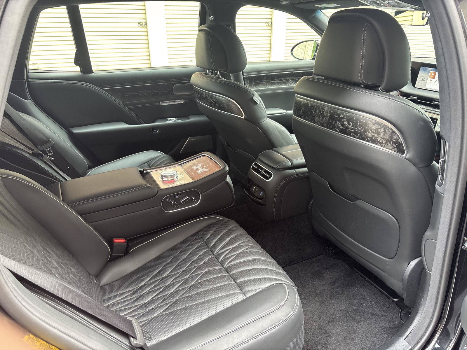 Used 2023 Genesis G90 3.5T AWD/4WD image 27