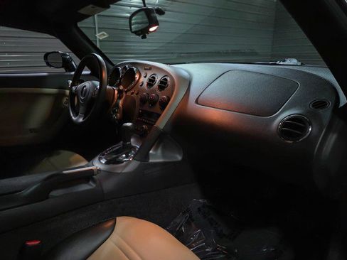 Used 2009 Pontiac Solstice Convertible w/ Premium Package RWD image 15
