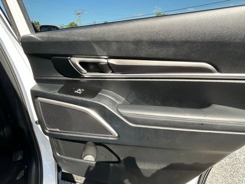 Used 2024 Kia Telluride S FWD image 33