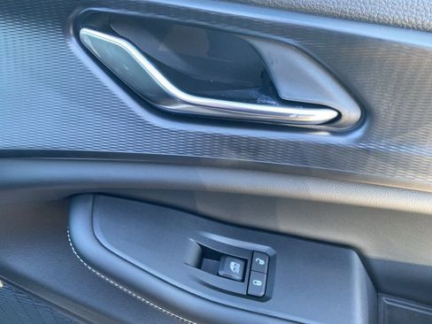 New 2025 Jeep Grand Cherokee Laredo X w/ Luxury Tech Group I image 12