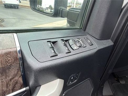 Used 2017 Ford F250 Lariat w/ Lariat Ultimate Package image 21