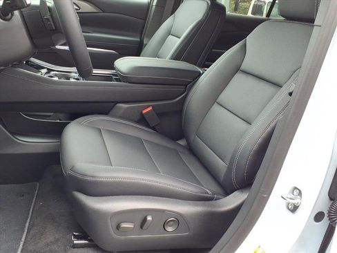 New 2026 Chevrolet Traverse LT w/ Sun and Wheel Package image 10