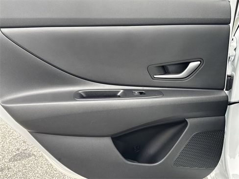 New 2026 Hyundai Elantra Blue image 21