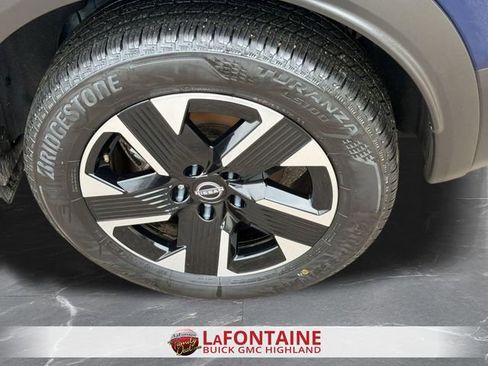 Used 2025 Nissan Kicks SV image 29