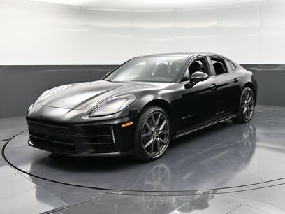 New 2025 Porsche Panamera 4