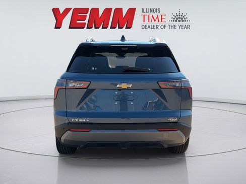 Used 2025 Chevrolet Equinox LT w/ Convenience Package II FWD image 9
