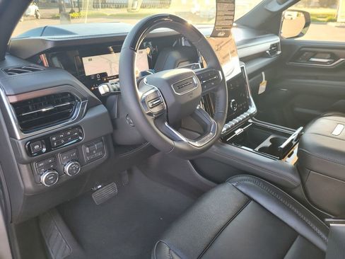 New 2026 GMC Yukon XL Denali w/ Denali Reserve Package AWD/4WD image 13